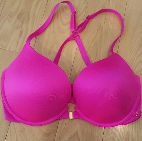 Victoria's Secret Very Sexy Pushup Bra size 32 DD