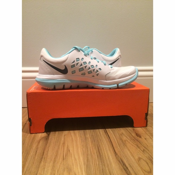 Nike Shoes - 🔅sale🔅 NIKE Flex