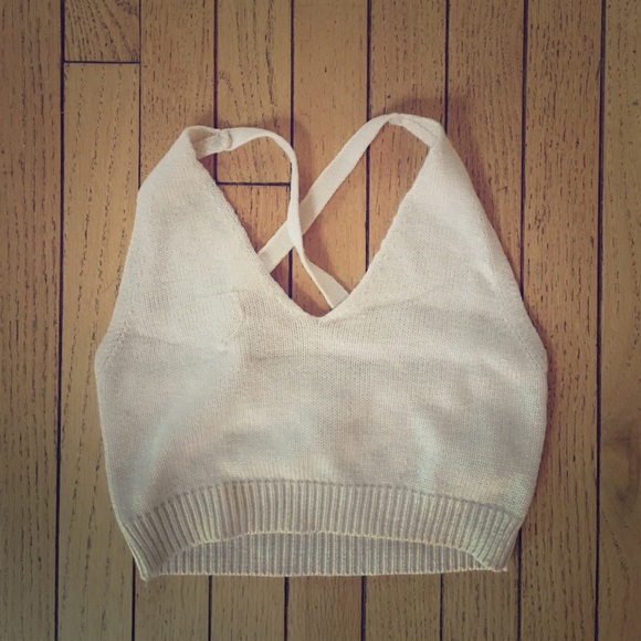 GORGEOUS AND SEXY~ TUMBLR INSPIRED CROP TOP