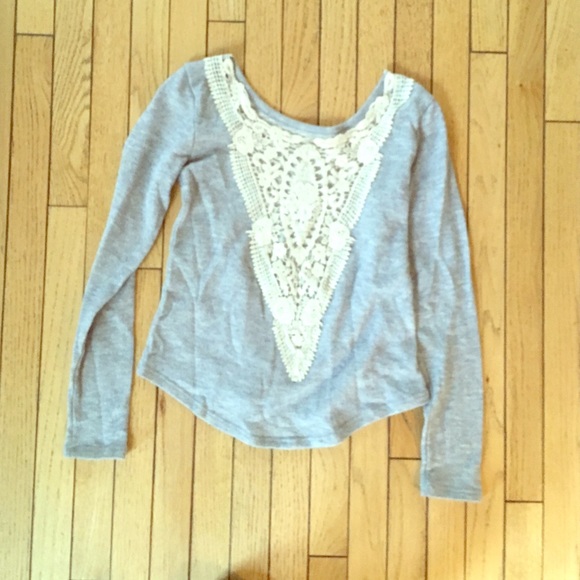 ADORABLE SWEATSHIRT WITH LACE DETAIL~ NEVER WORN!