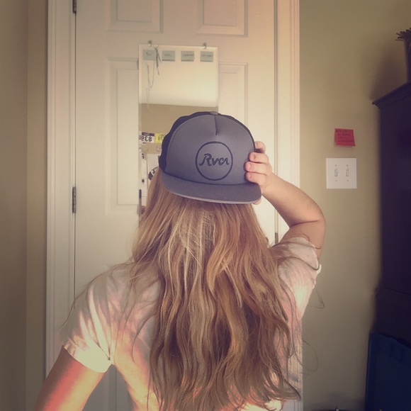 RVCA Grey Flatbill
