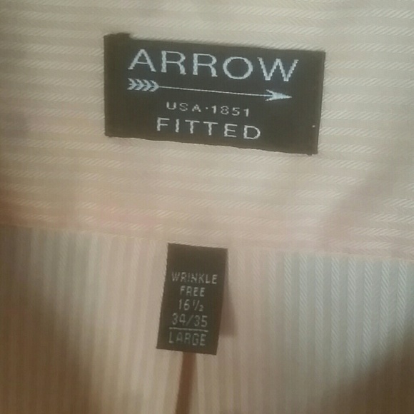 Button down - Picture 2 of 2