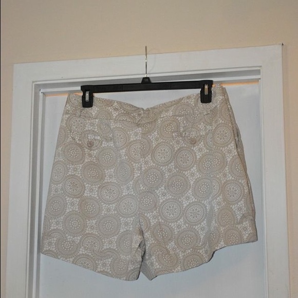 SOLD!!! Cute Cato Shorts!!! Size 24 - Picture 4 of 4