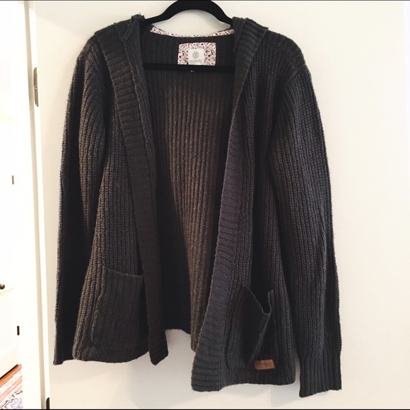 Adorable knit sweater
