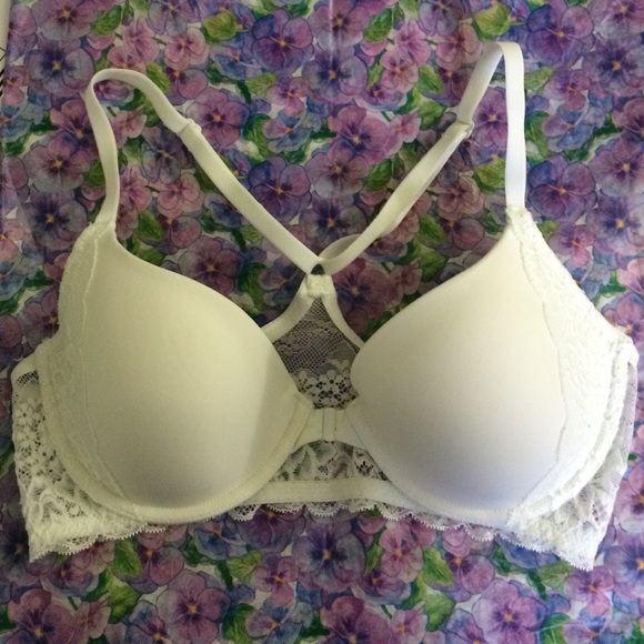 Gilligan & Omalley white lace racer back bra 34b