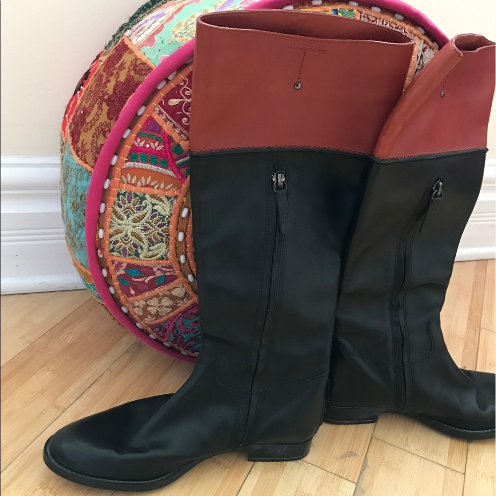 Tod's Riding Boots - Picture 2 of 6