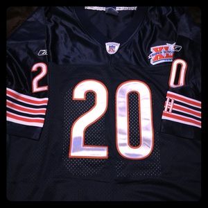 Chicago Bears Thomas Jones sewn Super Bowl jersey.