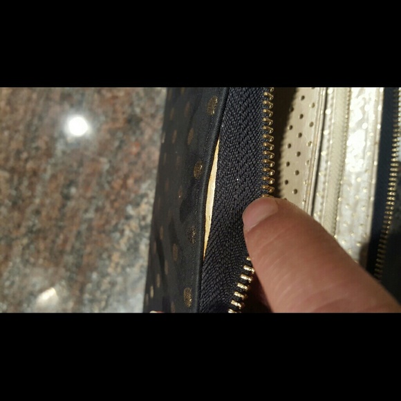 Gifted.....Black and gold deux lux wallet - Picture 3 of 3