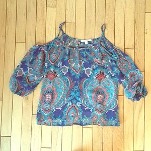 BEAUTIFUL OFF THE SHOULDER TOP<3