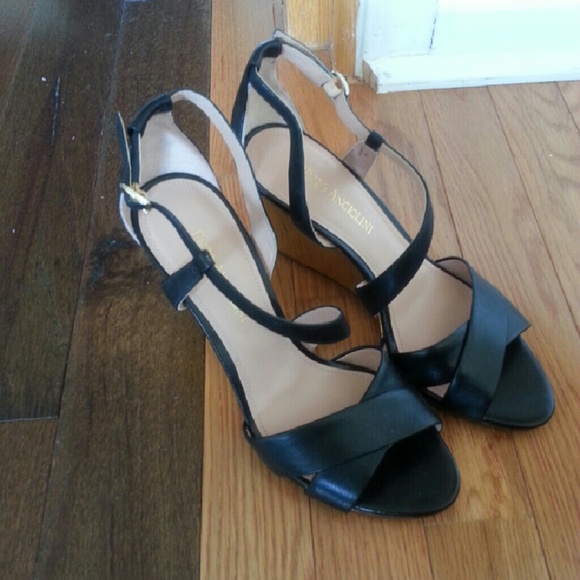 Enzo Angiolini Black & Gold Wedges Sz 7M