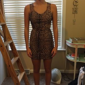 EVERYTHING IN MY CLOSET JUST WENT ON SALE! PLZ BUY