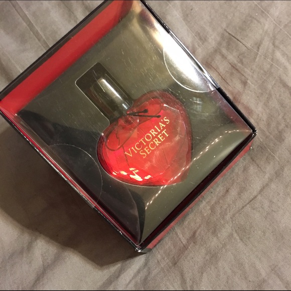 VS perfume