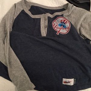 Nike Yankees T-shirt.
