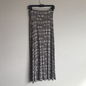 Tribal print maxi skirt