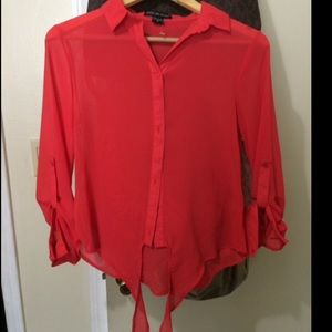 I have so much clothes I don't need/wear anymore