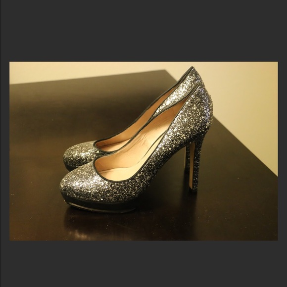 VINCE CAMUTO heels