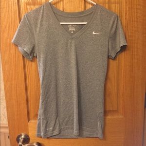 Nike drifit vneck shirt