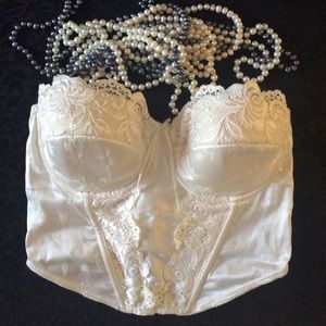 So elegant and sexy bustier corset ivory 32/34 D