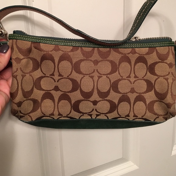 Coach - Picture 2 of 3