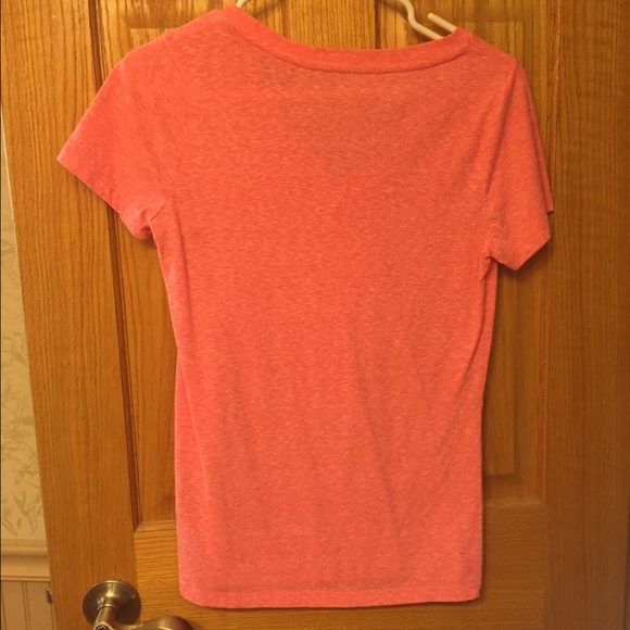 Pink v neck - Picture 2 of 3