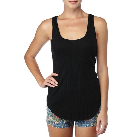 Forever 21 Tops - Black Forever 21 Tank