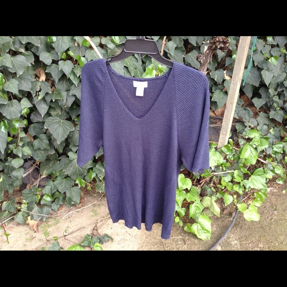 Sweater - Picture 1 of 2