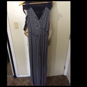 I have so much clothes I don't need/wear anymore