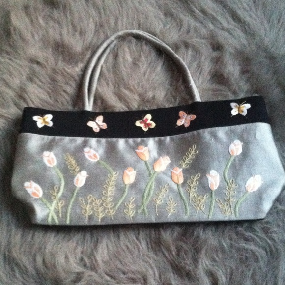 Silky spring bag