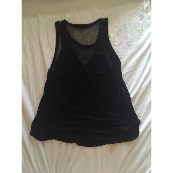 Black loose tank top open back
