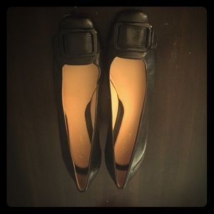 Classic Black kitten heel pump