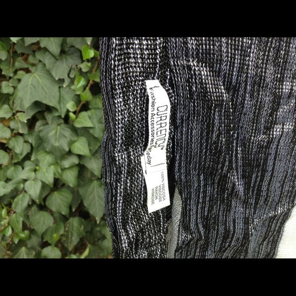 Scarf - Picture 2 of 3