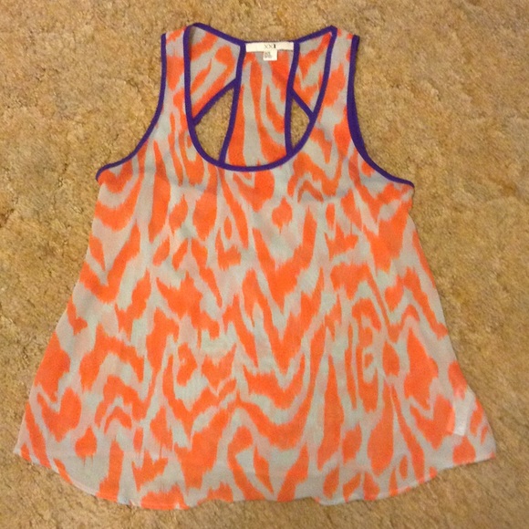 Forever 21 tank