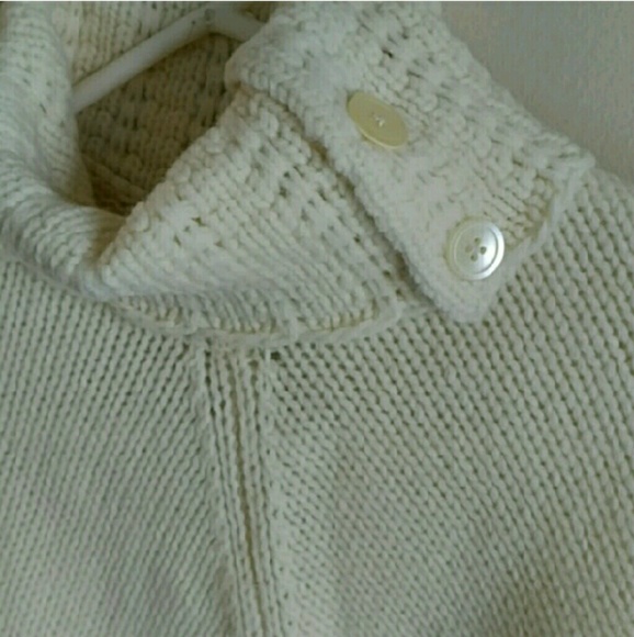 Cream Woven  100% wool Turtleneck Poncho - Picture 2 of 4
