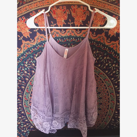 Lilac lace tank top