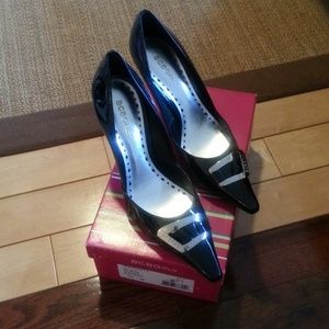 BCBG Girls Black patent pointy toe heels Sz 10M