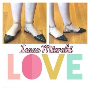 Isaac Mizrahi Black & Tan Leather Flats