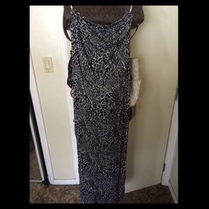 I have so much clothes I don't need/wear anymore