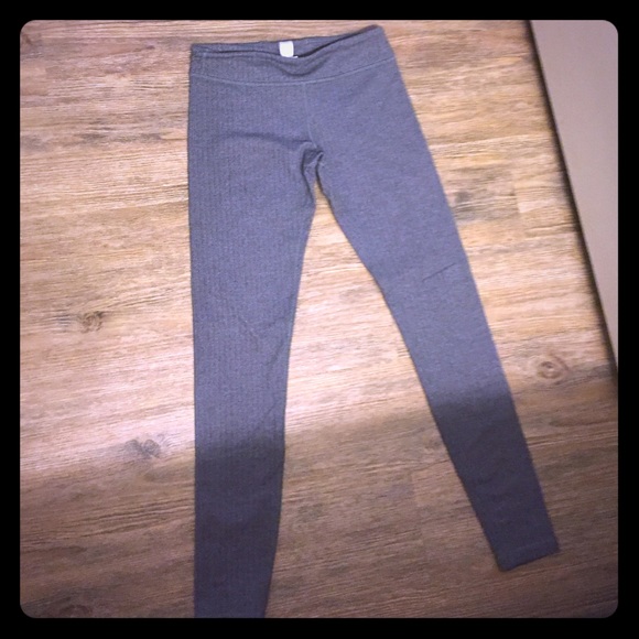 Ivivva Yoga Pants Size 14 (grey design)
