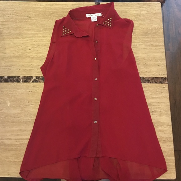 Sleeveless high low tank