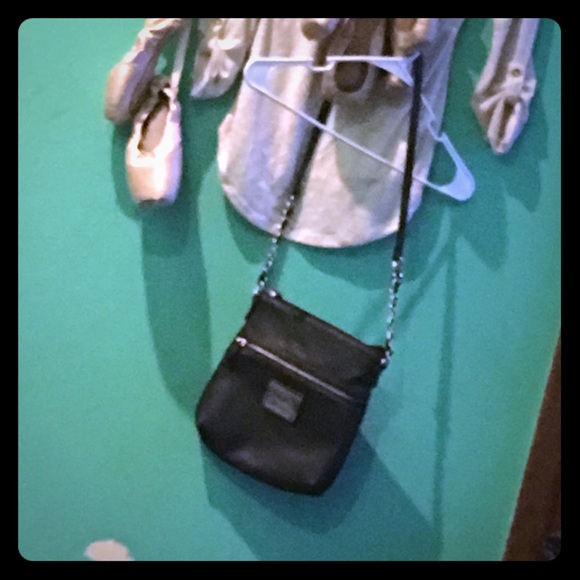 Nicole crossbody