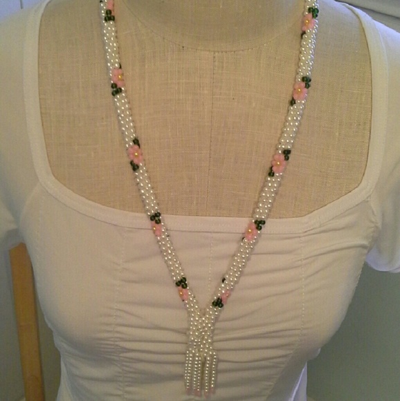 Vintage crocheted necklace