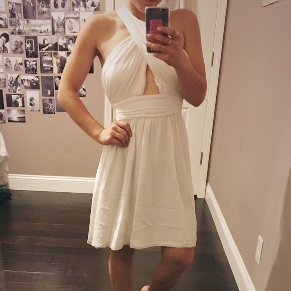 White Alice + Olivia Dress - Picture 4 of 4