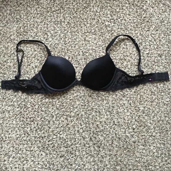 VS Pink push up bra