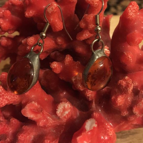 Vintage Amber earring - Picture 1 of 3