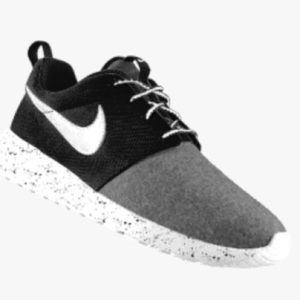 Today ONLY!! 🎉 Nike Roshes
