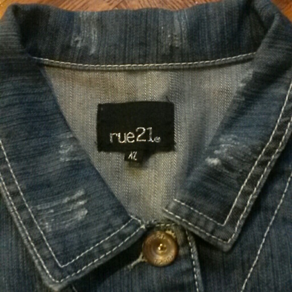 Jean jacket - Picture 2 of 4