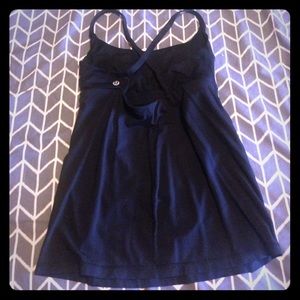 Lululemon black cross back top