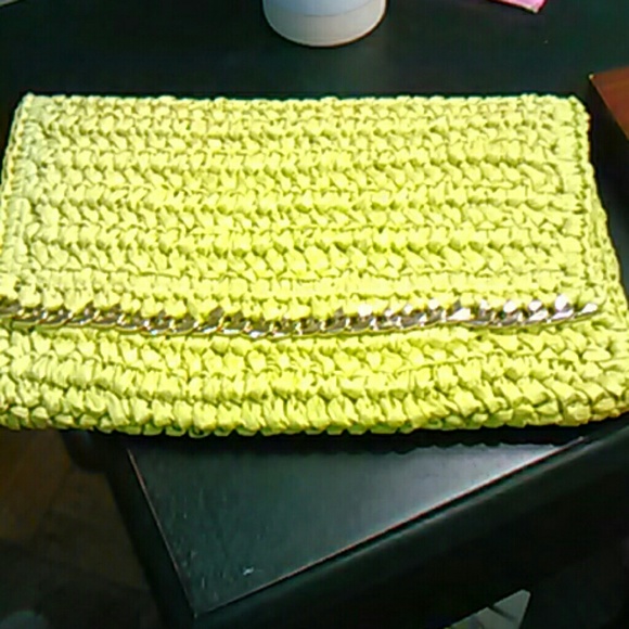 Clutch - Picture 2 of 4