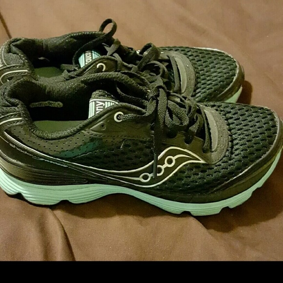 Saucony size 7.5