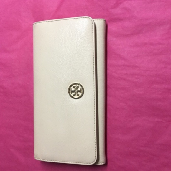 Tory Burch Handbags - AUTHENTIC TORY BURCH continental tri-fold envelope
